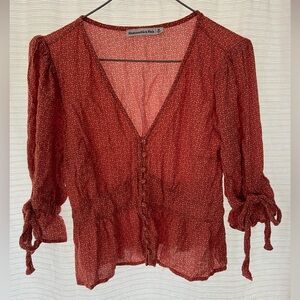 Abercrombie & Fitch top